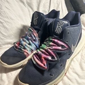 Kyrie Irving Galaxy 5